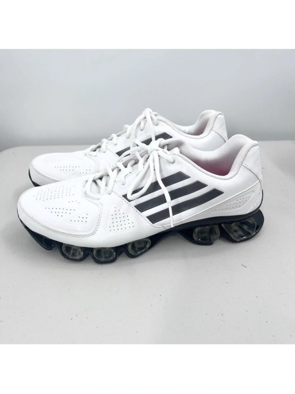 RARE 2013 Adidas RAVA Style Bounce Sneakers White Black D66163